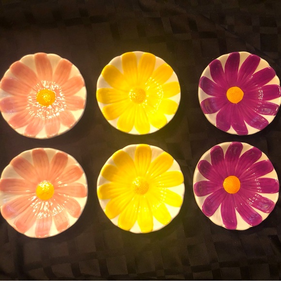 6 Hallmark Mini Floral Plates - Picture 1 of 6